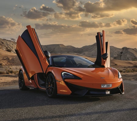 Location McLaren 570S Spyder 2019 dans Abu Dhabi